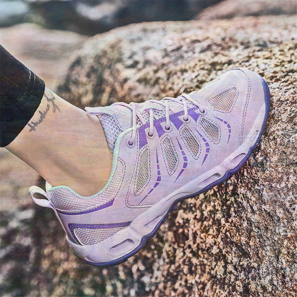 Sumer Round Tip Silver Sneaker - Wedding Supply Resale 评论和价格