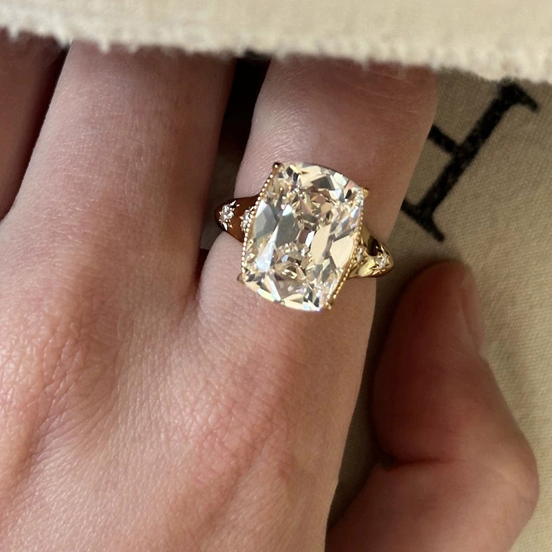 Premium Star Ring 10 Carat Zir - Wedding Superstar 评论和价格
