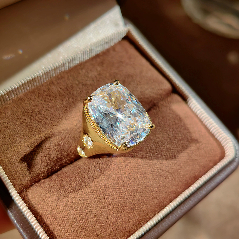 Premium Star Ring 10 Carat Zir - Wedding Superstar 评论和价格